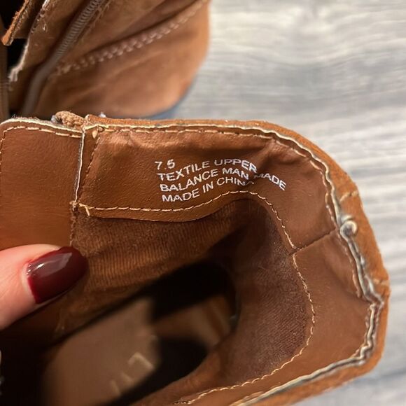 Ankle Boots - Picture 4 of 5